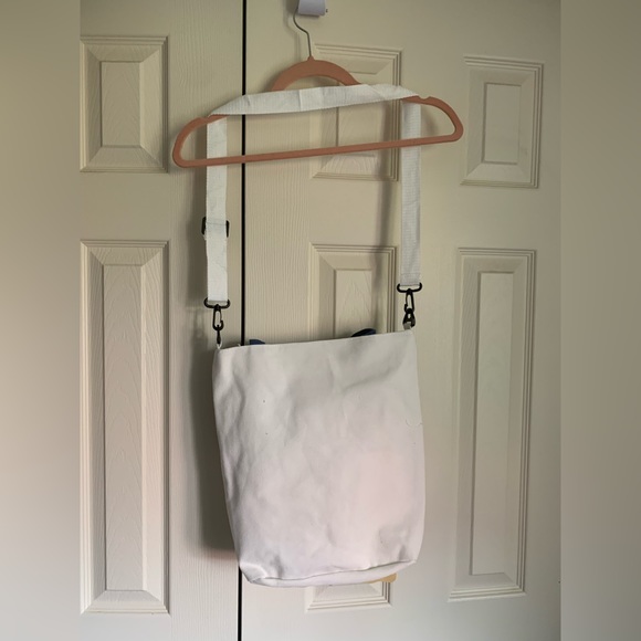 Cute Duck bottom inspired 2 way Canvas tote & Crossbody-NWOT - Picture 8 of 12